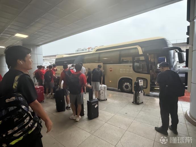 备战中乙争冠组赛事,海港B队赴韩国昌原开启为期一周的拉练